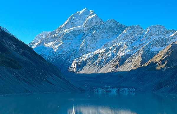 A mountain range in New Zealand